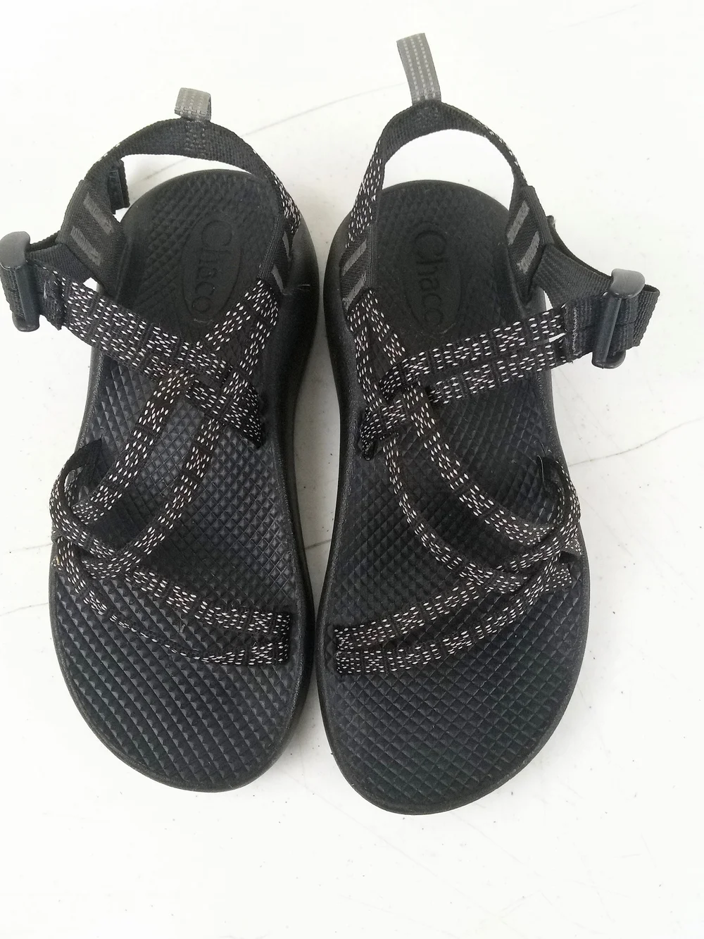 Chaco Youth Black Strappy Sport Hiking Sandals Outdoor Trail Travel Size 4
